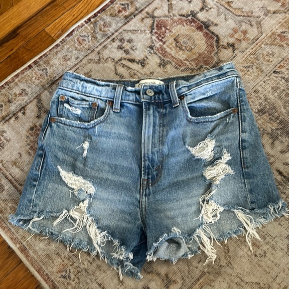 Abercrombie & Fitch denim shorts - Picture 1 of 3